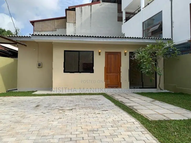 Brand New 2-BR House for Rent in Central Pita Kotte