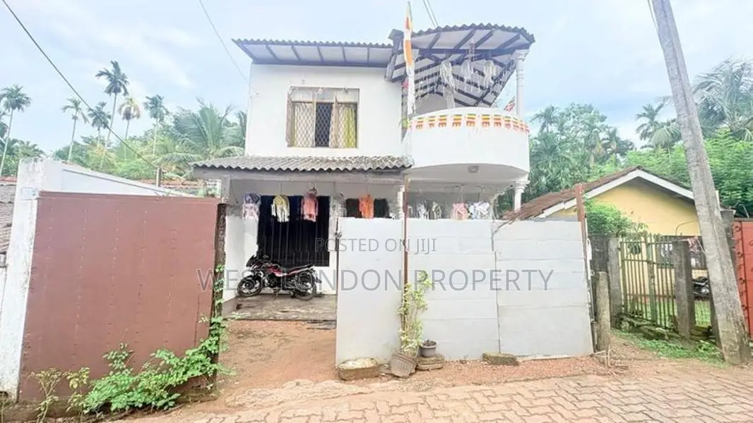 Beautiful 2-Storey House for Sale in Piliyandala