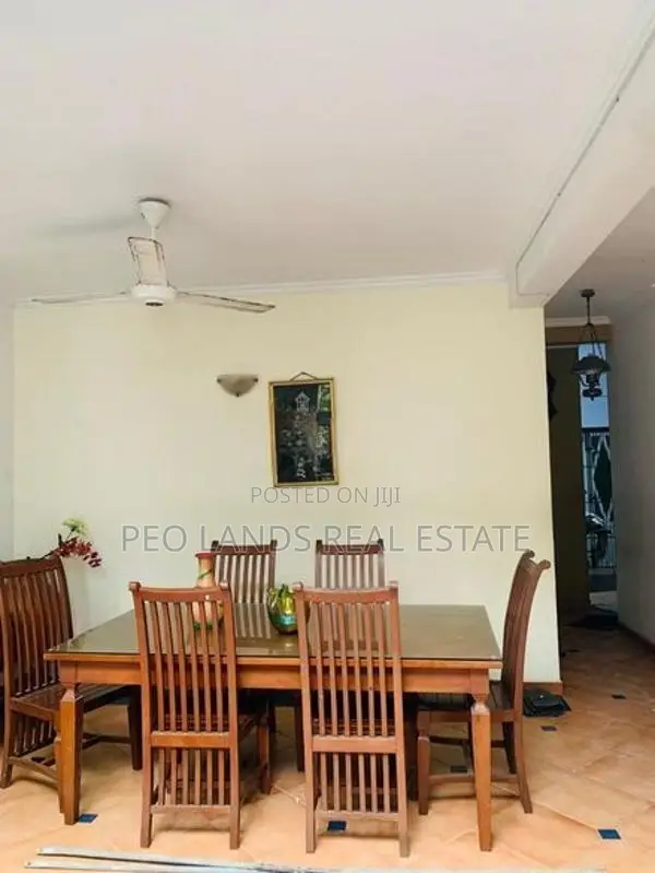 (SH1526) Two Storey House for Sale in Angoda himbutama