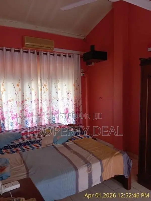 4-Bedroom House For Sale In Kalapaluwawa, Rajagiriya - PDH390