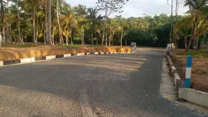 අහංගම සංචාරක කලාපයට ආසන්නව