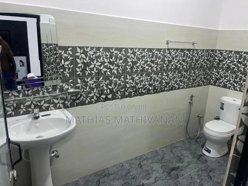 Hotel with Land for Sale in Pulmoddai Rd, Trincomalee