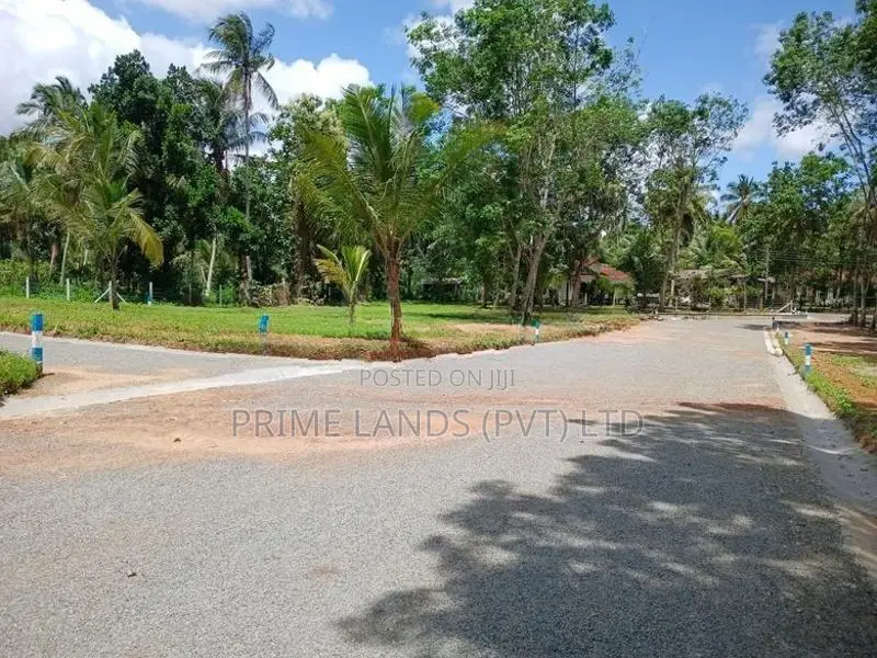 Land for Sale Divulapitiya