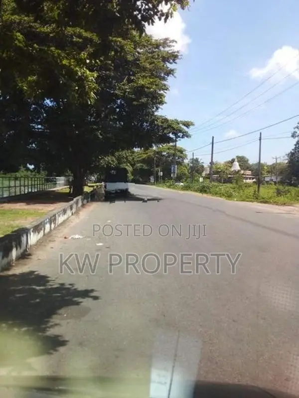 Land for Sale in Boralesgamuwa