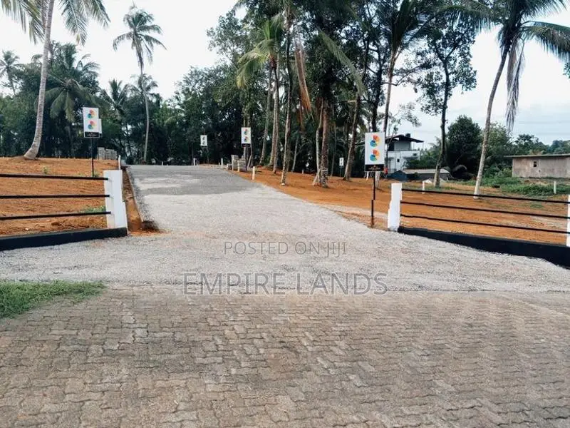 Malabe Thunadahena Junction Land for Sale