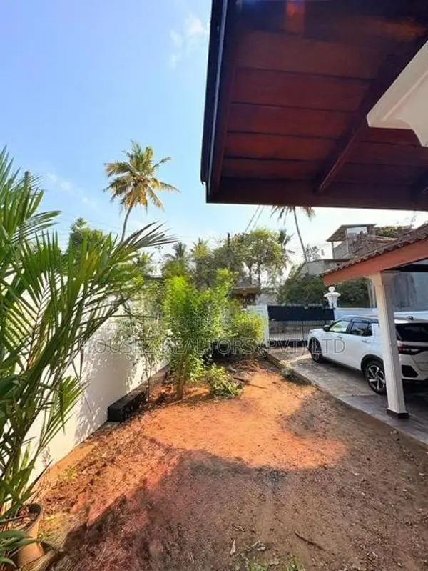 Newly 4-Bedroom House for Sale – Depanama, Pannipitiya