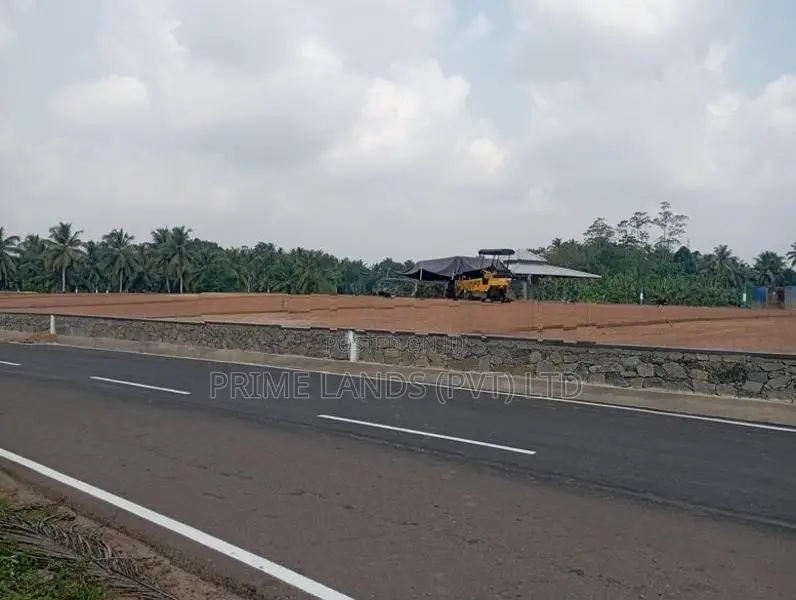 Valuable Land Available Near to Homagama