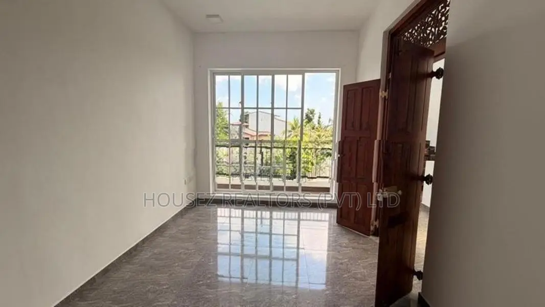 Modern 4-Storey House for Sale in Arawwala, Pannipitiya