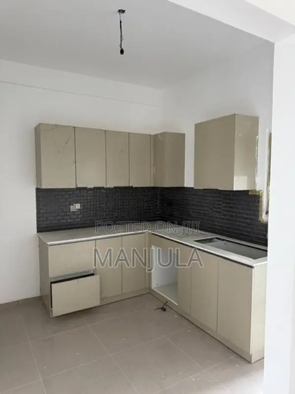 3BR Apartment for Sale – Athurugiriya Cressida Resort Apartments