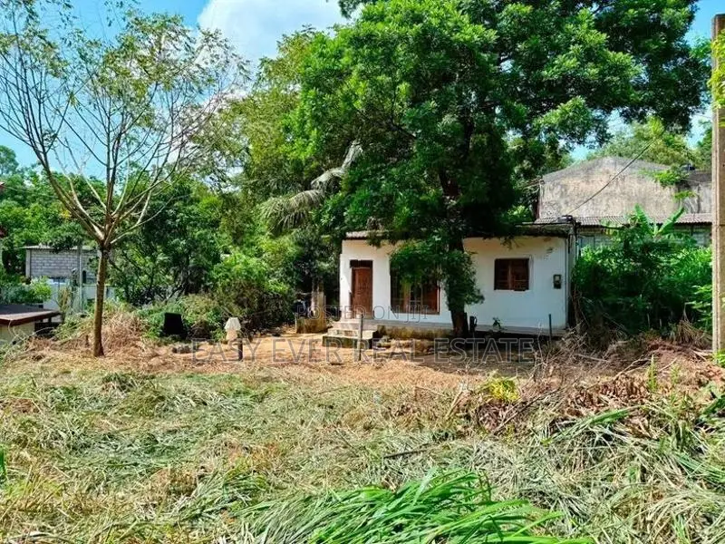 අතුරුගිරියෙන් සුපිරි නේවාසික ඉඩමක් / KK 13819