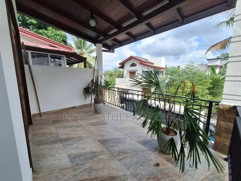 Thalawathugoda House for Sale