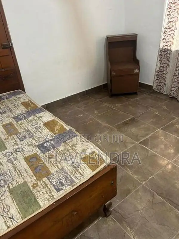 Room for Rent in Wattala – Ladies Only