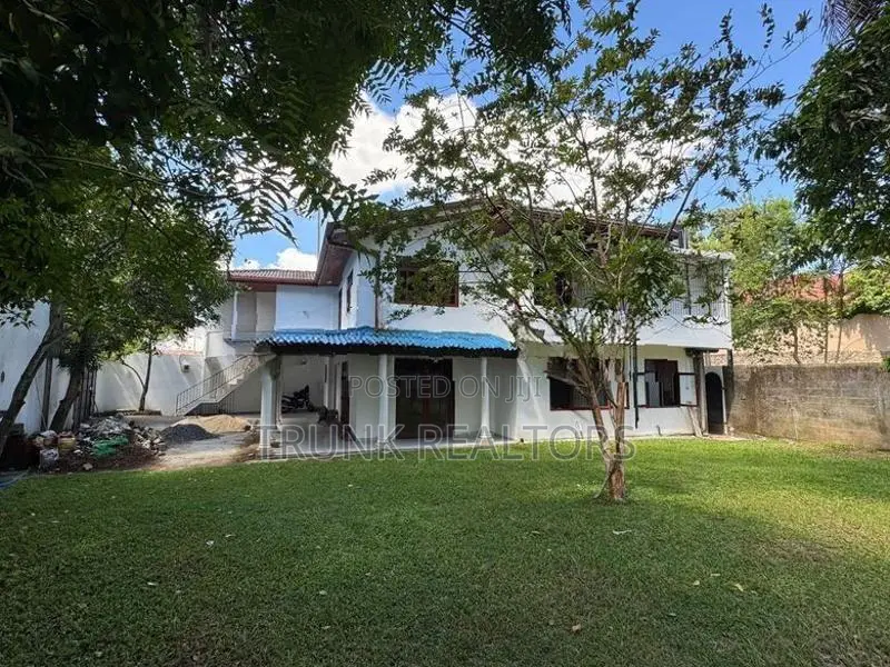 ￭ Kotte 05BR House For Rent (NK11504)