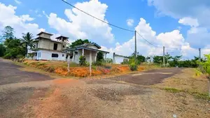 හොරණින් ඉඩමක් / KM 11197
