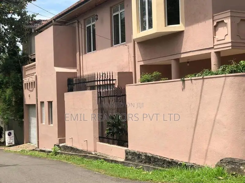 3 Bedroom House for Sale – Udahamulla, Nugegoda (EM119RK)