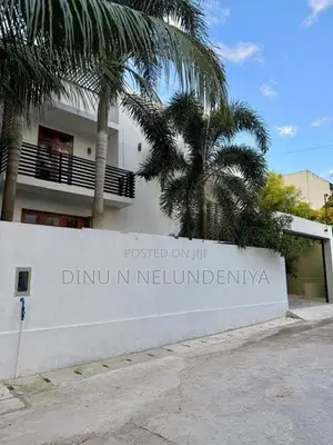 කොට්ටාව මාලබේ පාරේ අනර්ග නේවාසික වටපිටාවක පිහිටි දෙමහල් නිවස විකිණීමට