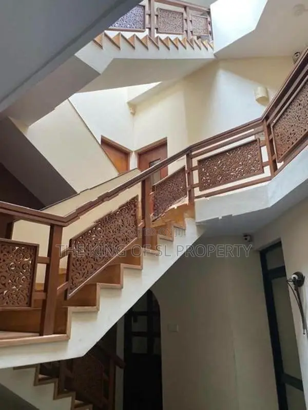 House for sale in Colombo 05