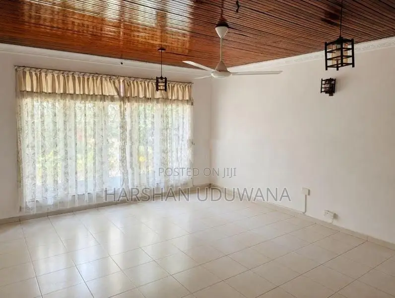 Beautiful 6-Bedroom Single-Storey House for Rent Anderson Rd, Kalubowi