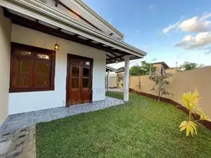 අංගසම්පුර්ණ අලංකාර නවීන නව නිවසක් විකිණීමට - කිරිවත්තුඩුව