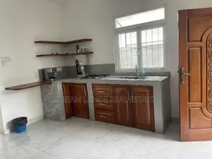 Stand a lone house for rent commercial purpose piliyandala