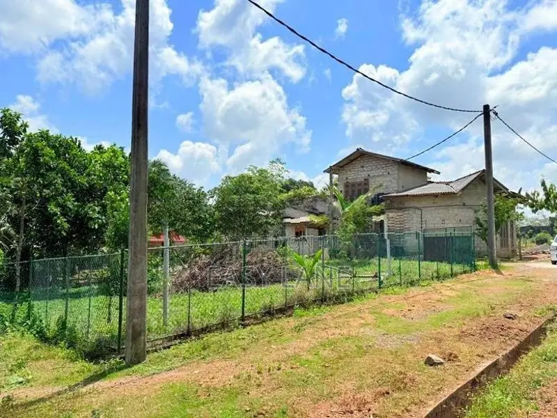 Land for sale in Horana / RU 14942