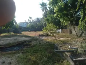 மட்டக்களப்பு மத்தியில் வீடு கட்டுவதற்குரிய இடம்