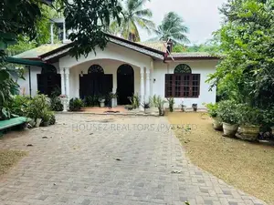 Spacious Single-Storey House for Sale in Mawathagama, Kurunegala