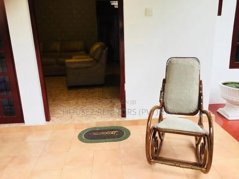 Spacious Single-Storey House for Sale in Mawathagama, Kurunegala