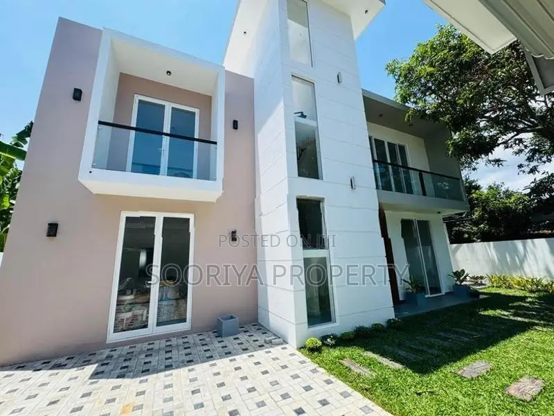 Brain New Two Storey Luxury House for Sale in Piliyandala Town