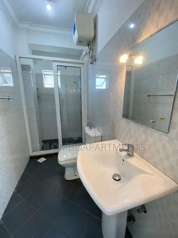 Apartment for Long-Term Stay in Colombo 05. (CSMP601)