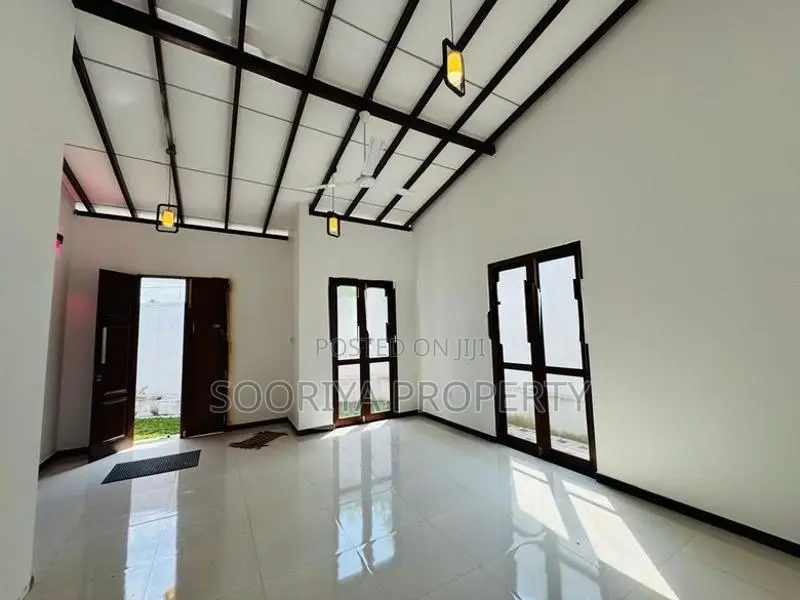 Brand New Luxury Single Storey House for Sale in Piliyandala
