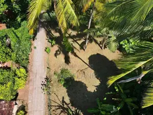 යක්කල ලයිසියම් එක ලගින් වටිනා ඉඩමක් / SA 11022