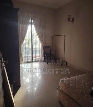 3 bedrooms Apartment for Sale in Colombo 5
