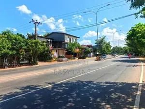 යක්කල ලයිසියම් එක ලගින් වටිනා ඉඩමක් / SA 11022