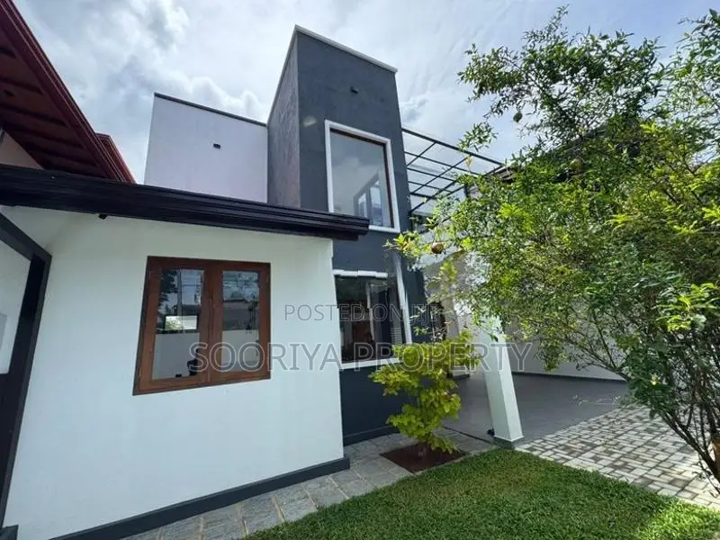 Beautiful Brand New House for Sale in Piliyandala