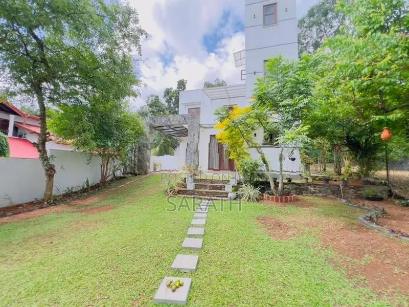 Two Storied Luxury House Sale Athurugiriya