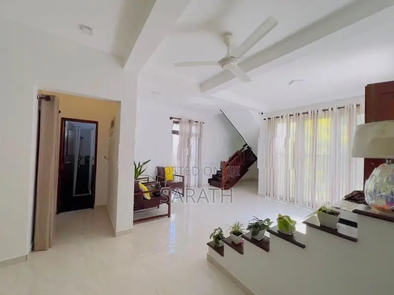 Two Storied Luxury House Sale Athurugiriya