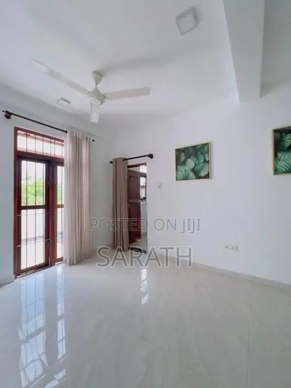 Two Storied Luxury House Sale Athurugiriya
