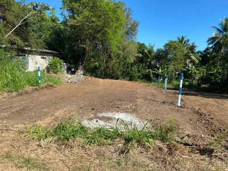 පර්චස් 22ක ඉඩමක් විකිණීමට වැල්ලවාය