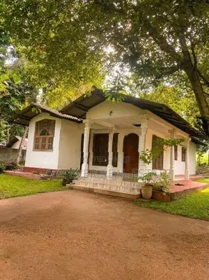 පොතුහැර දුම්රිය ස්ථානයට අතේ දුරින් අංගසම්පූර්ණ නිවසක් DU 14711