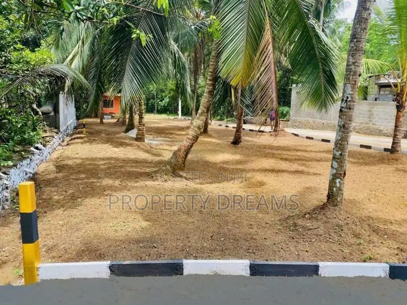 Residential Land for Sale Athurugiriya