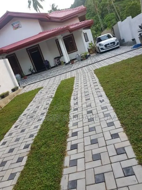 Modern Single-Storey House for Sale – Kurunegala