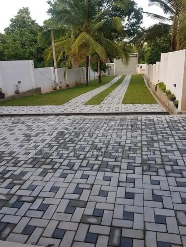 Modern Single-Storey House for Sale – Kurunegala