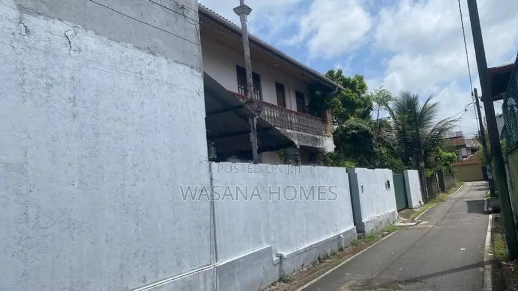 Eligence House for sale Maharagama town