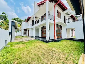 House for Sale Near Boralesgamuwa Junction