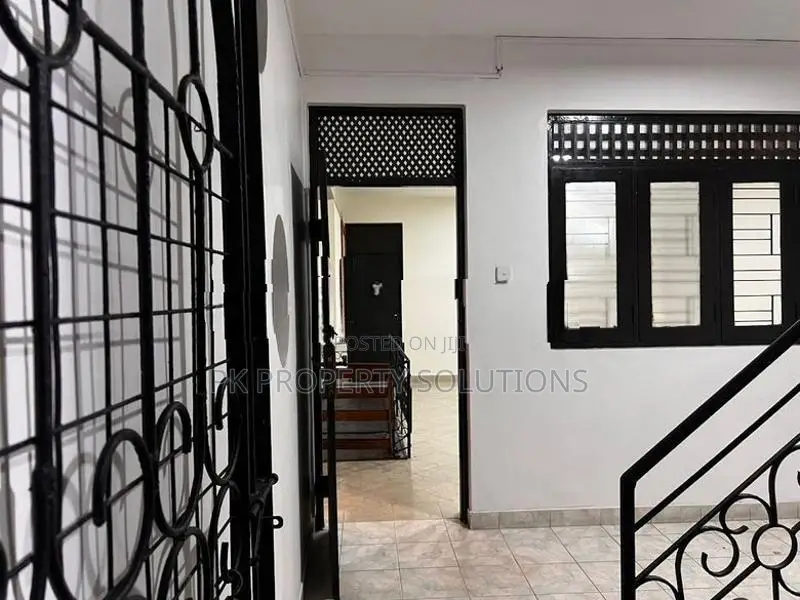 House for Rent in Pitakotte ( File No 5307 B)