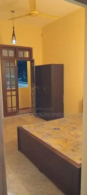 Semi Furnished House for Rent in Mount Lavinia (SA4210)