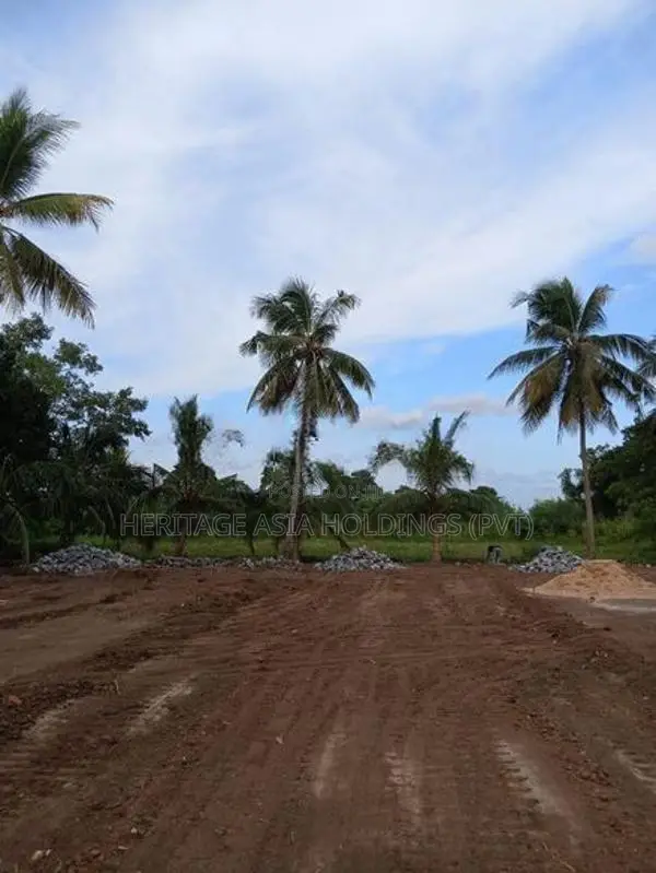 අනුරාධපුර සින්නක්කර බිම් කොටස්.