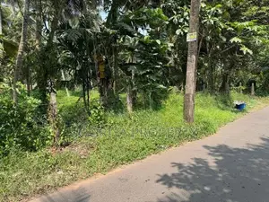 Commercial Residential Superb Land for Sale in Piliyandala