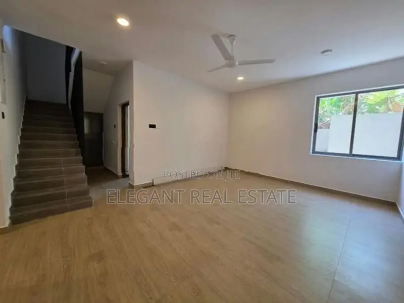 08 Bedroom Unfurnished 03 Storied House for Sale in Dehiwala (A3013)